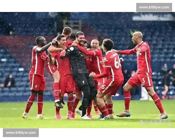 英超最新赛季精彩纷呈 各队争冠形势激烈球迷热情高涨